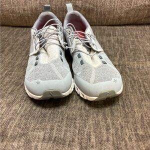 On Running Men’s Lightweight Gray Athletic Sneakers